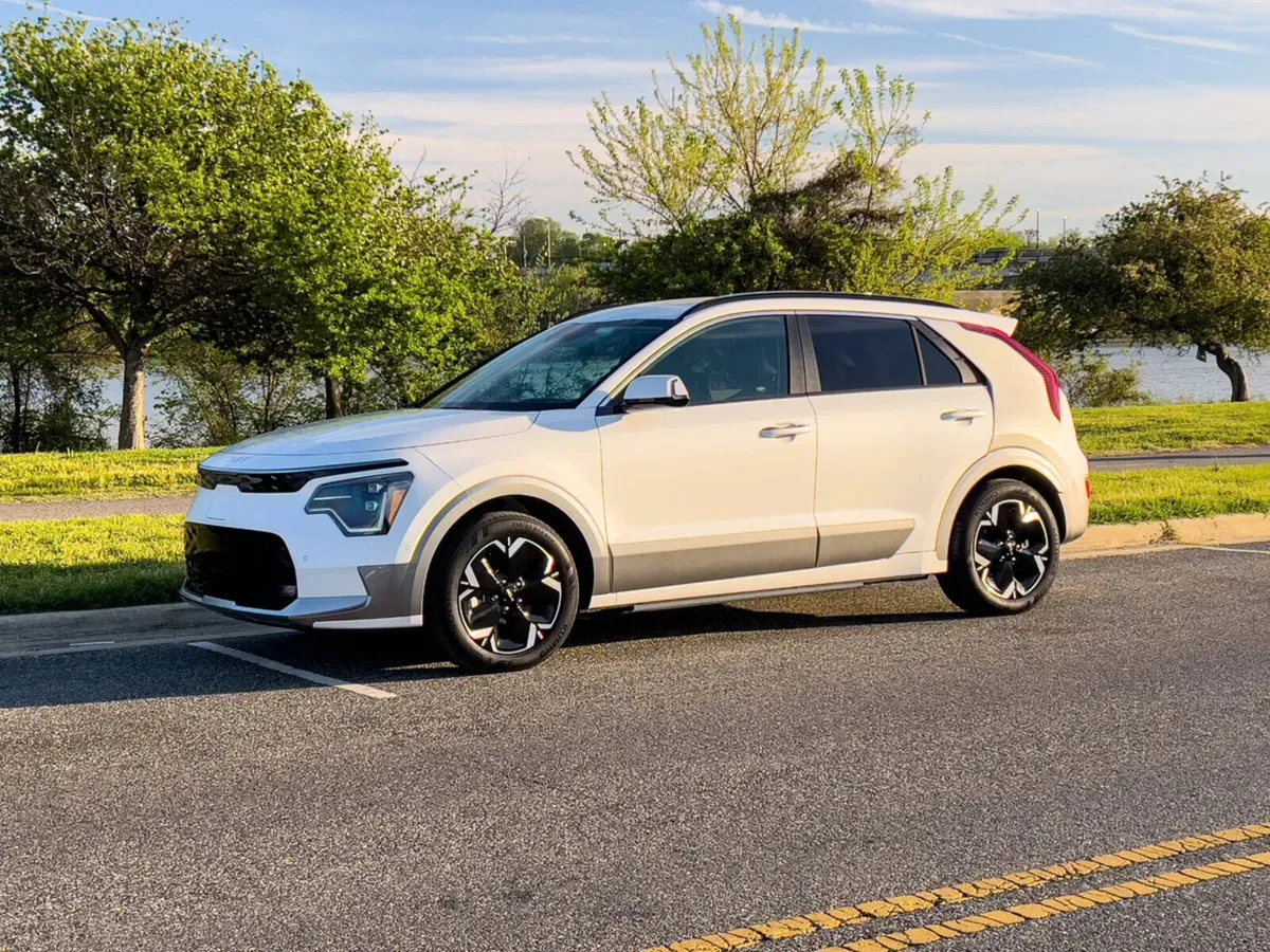 KIA E-NIRO / 2025 / ELECTRIC / TAXI SPEC - Image 4