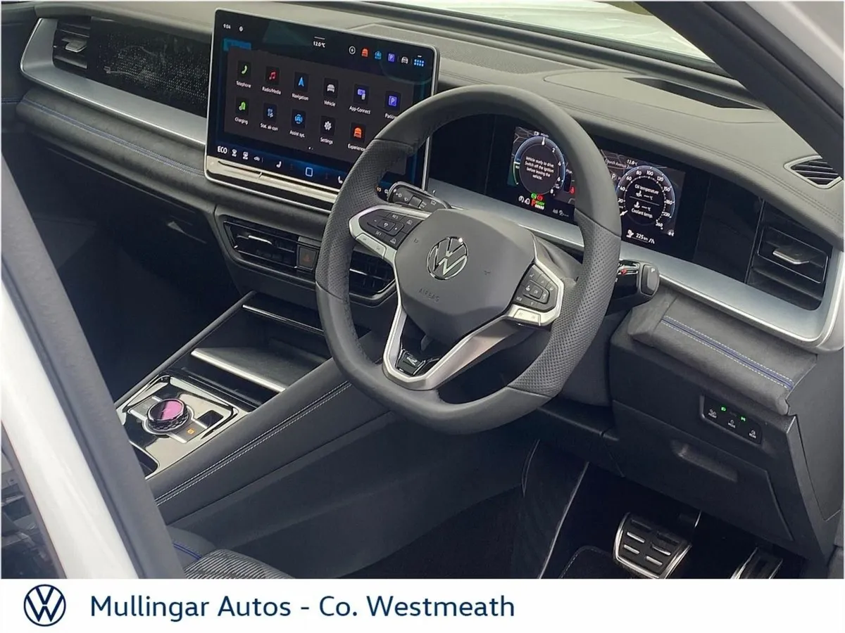 Volkswagen Tayron Ex Demo R-line 75 1.5 Phev DSG - Image 2