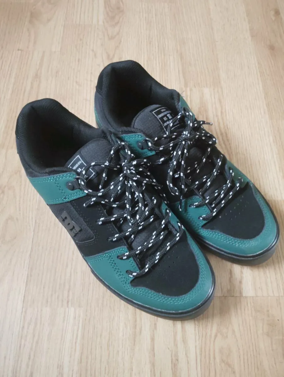 DG Mens shoes UK size 9 - Image 1
