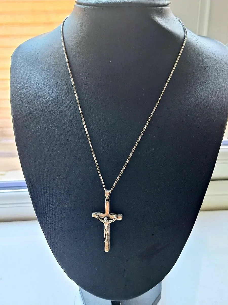 Vintage original sterling silver crucifix and chai - Image 1