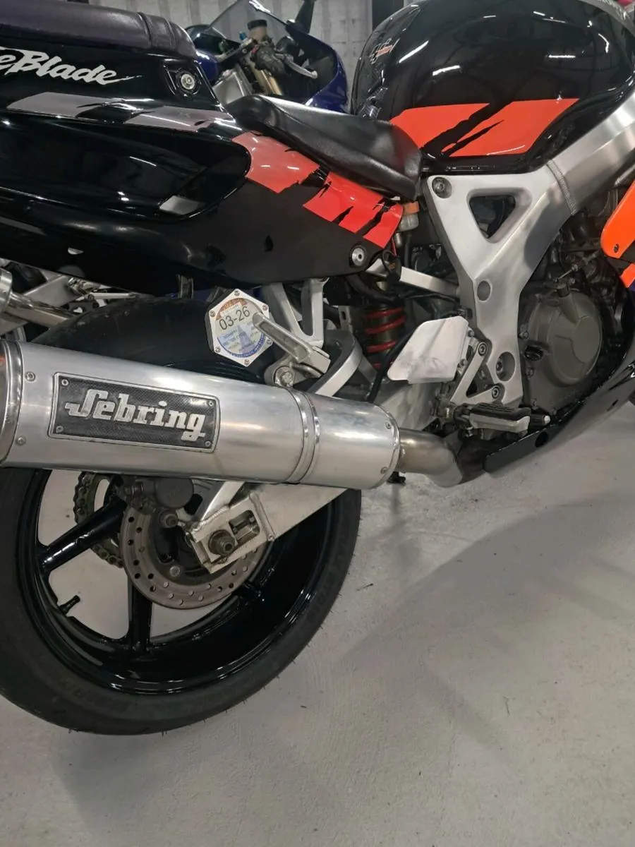 CBR900RR/ R1 - Image 3