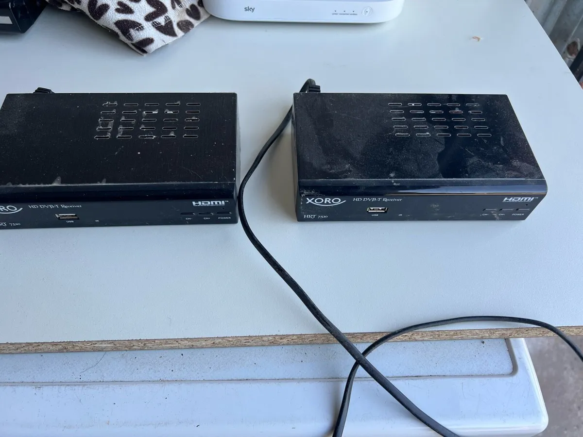 Tv converter boxes - Image 1