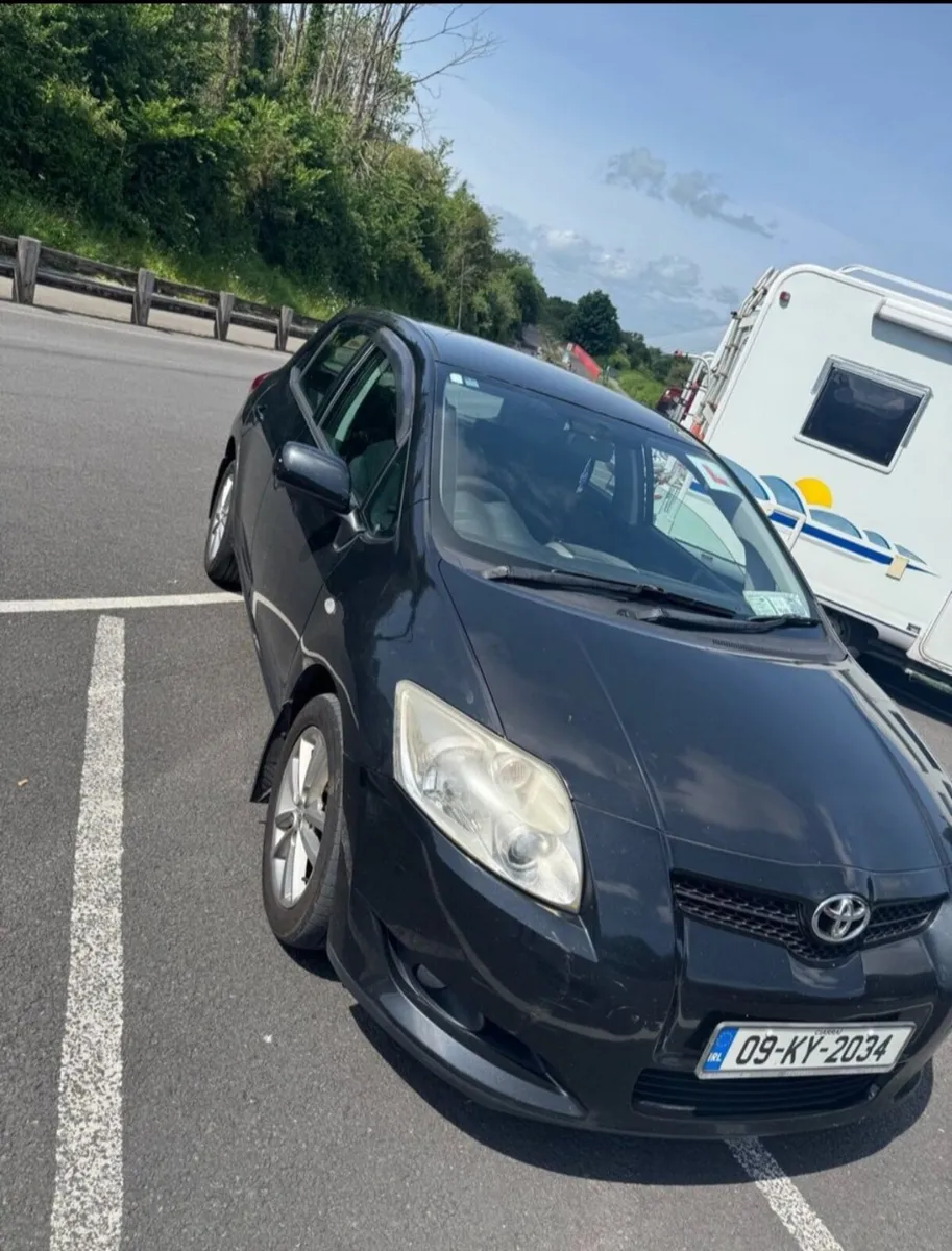 Toyota auris 2009 - Image 1