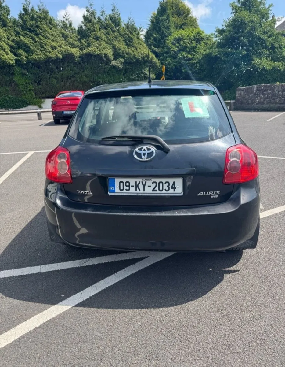 Toyota auris 2009 - Image 2