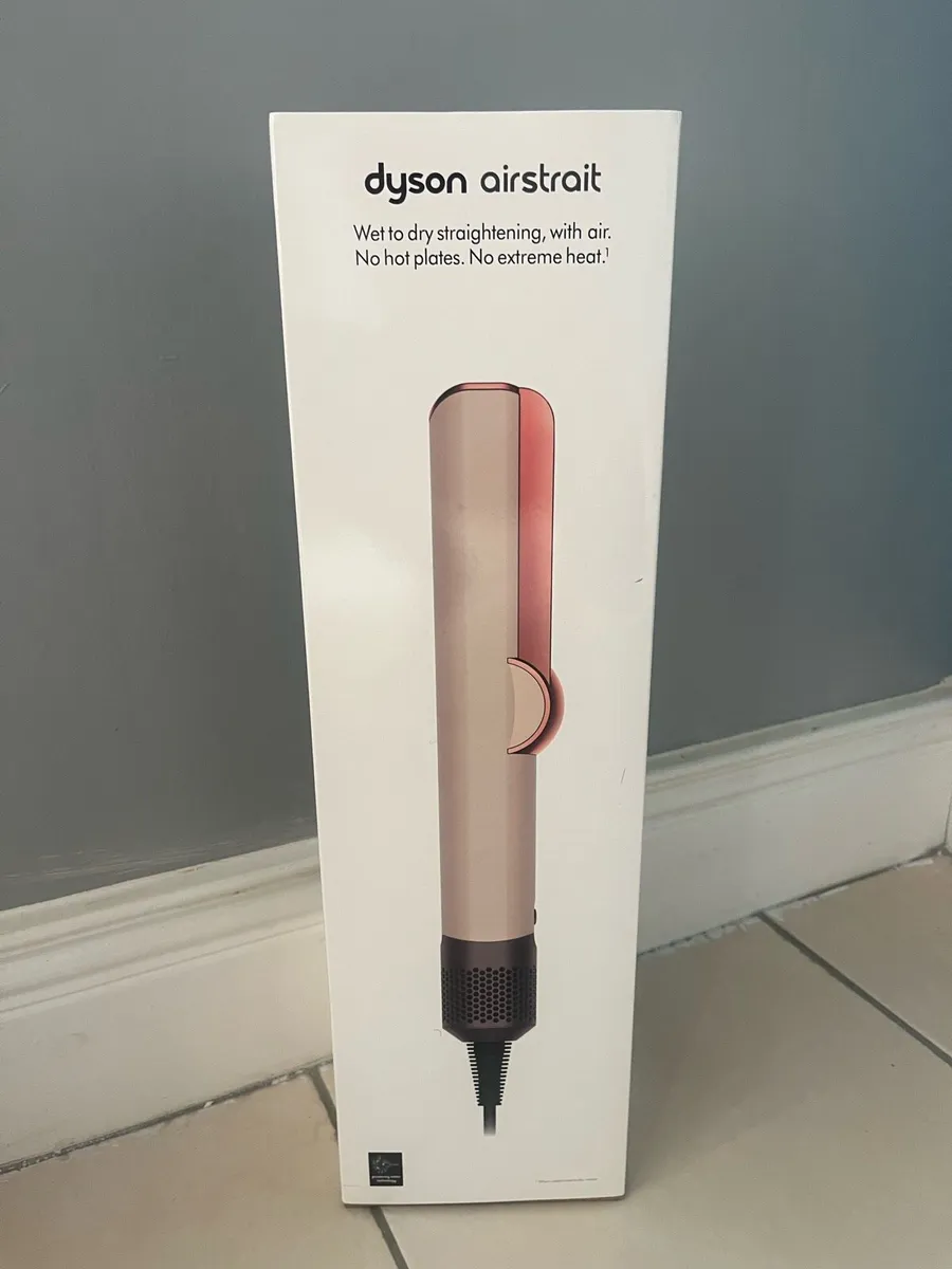 Pink Dyson airstraight - Image 1