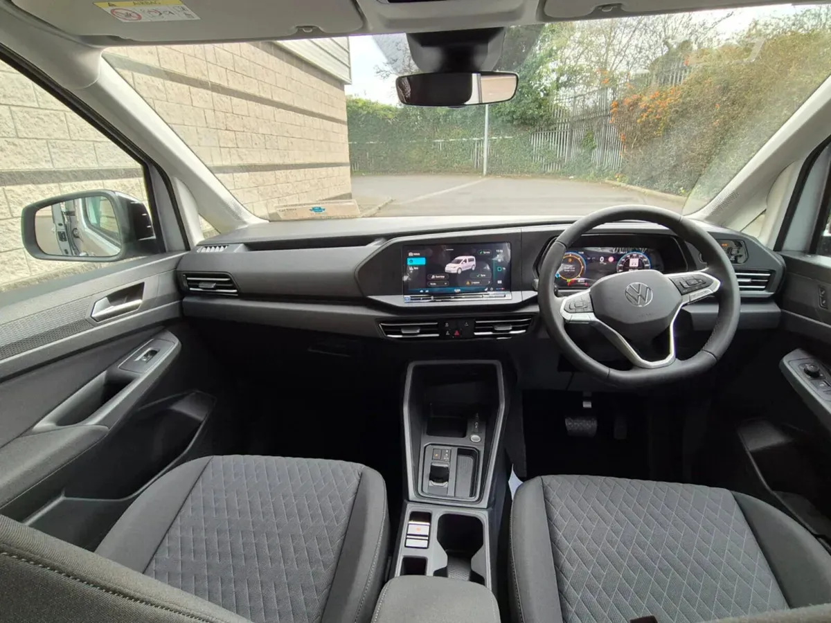 VW Caddy / 2025 / WHEELCHAIR ACCESS / TAXI SPEC - Image 4