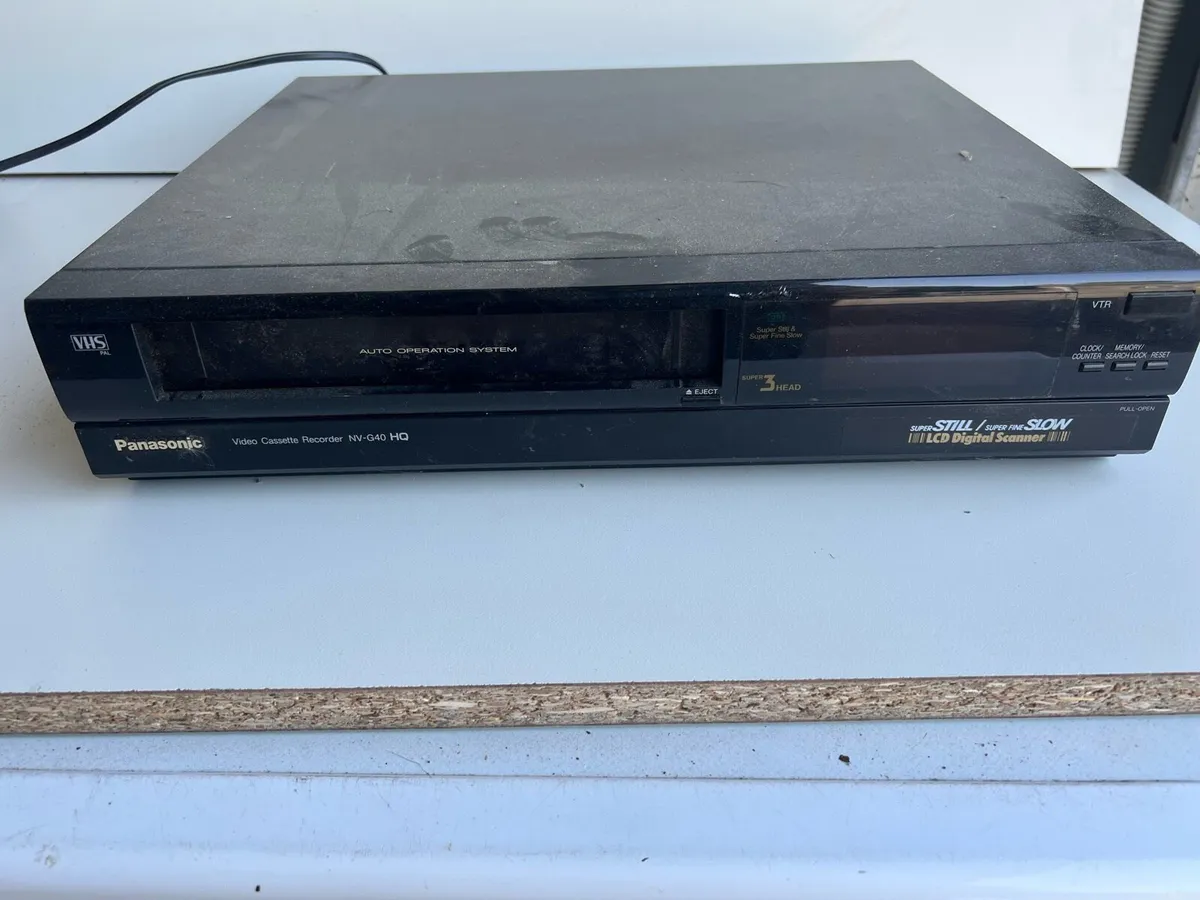 VCR video recorder