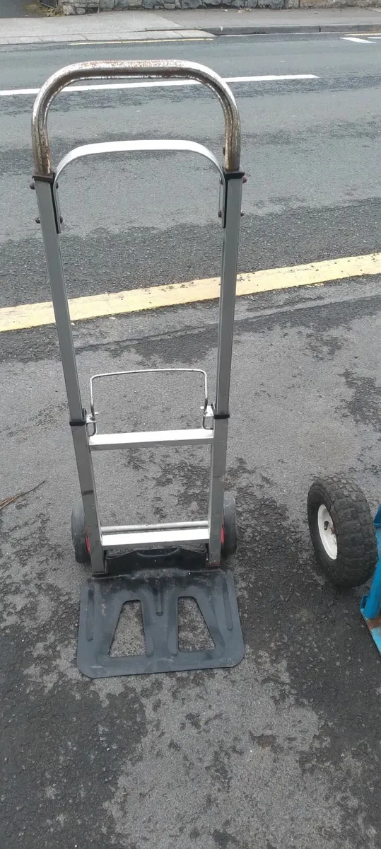 Handy hand cart working perfect priced 40e