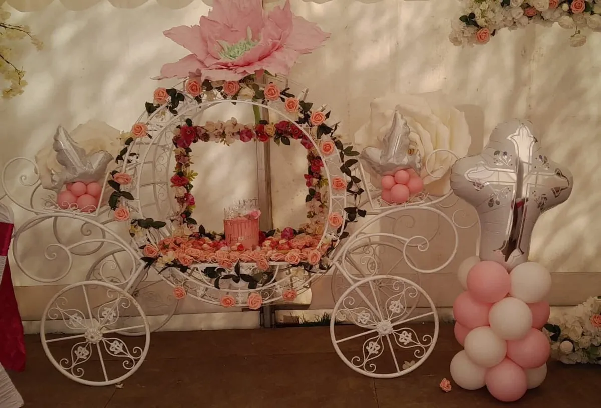 King and queen wedding chairs - Image 4