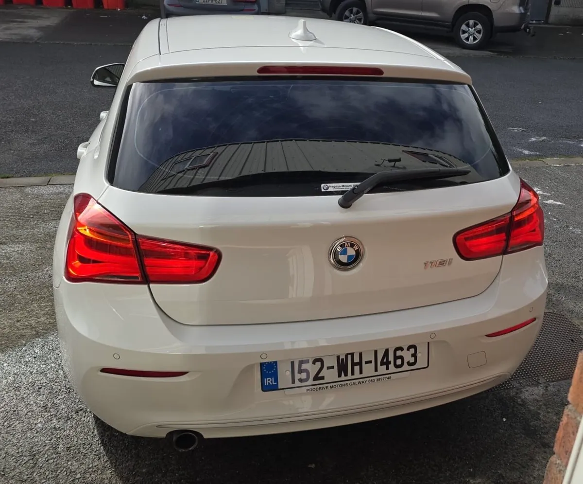 BMW 1 Series 118I 2015 - Image 2