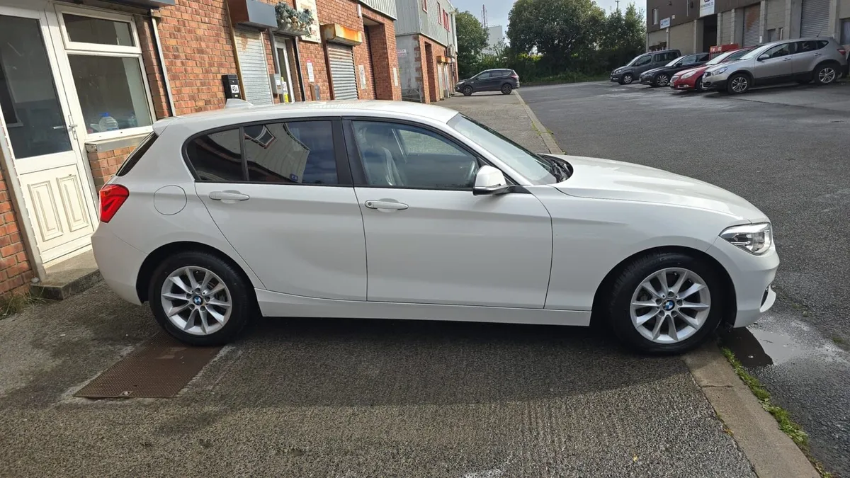 BMW 1 Series 118I 2015 - Image 3