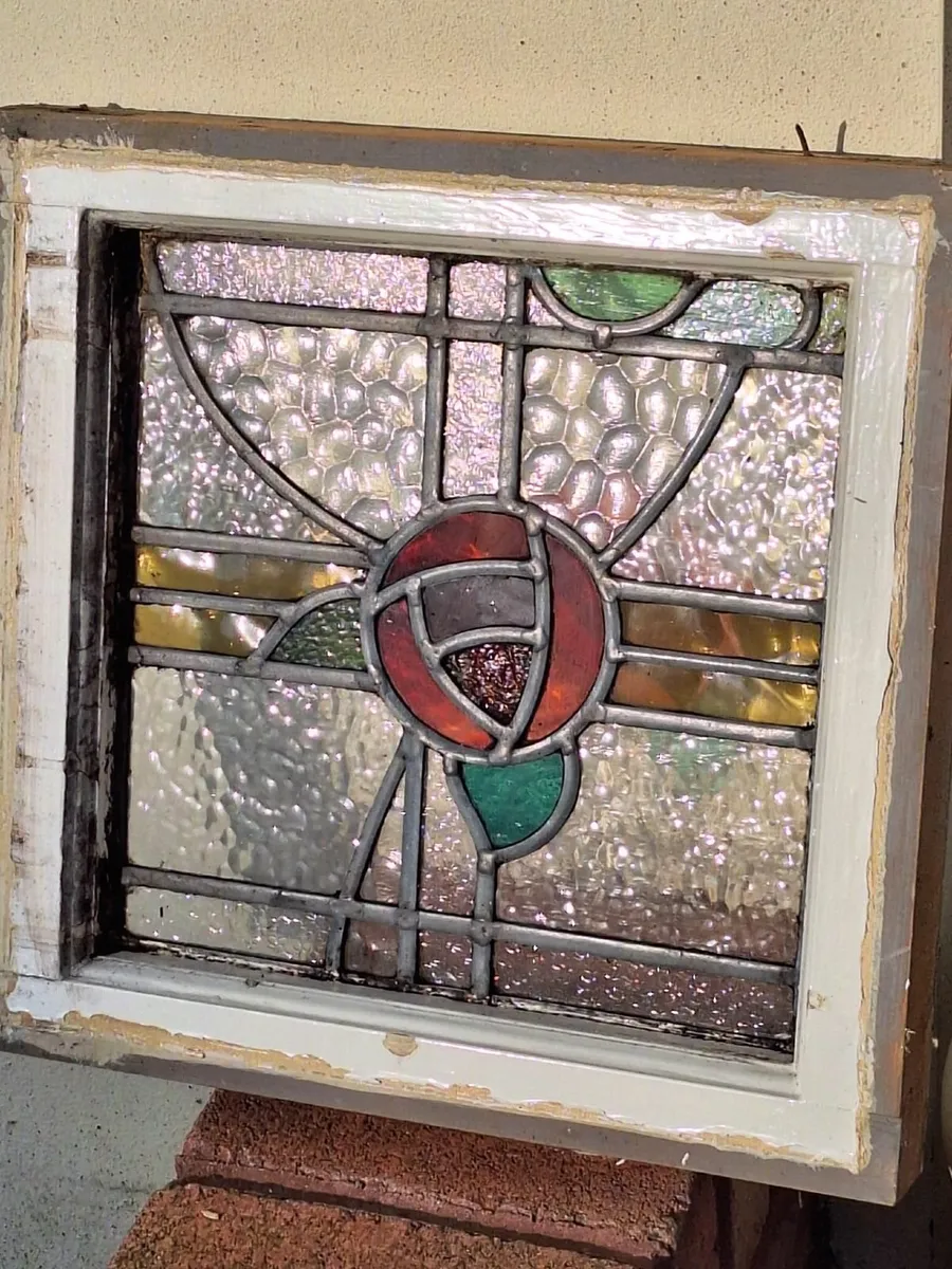Original 6 1930s Art Deco stained glass windows - Image 2