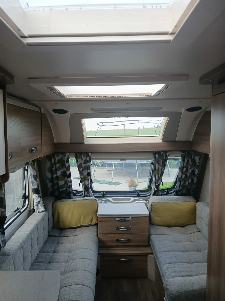 Caravan - Image 4
