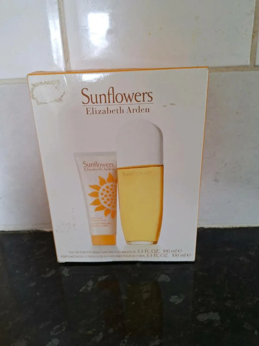 Elizabeth Arden Sunflowers set