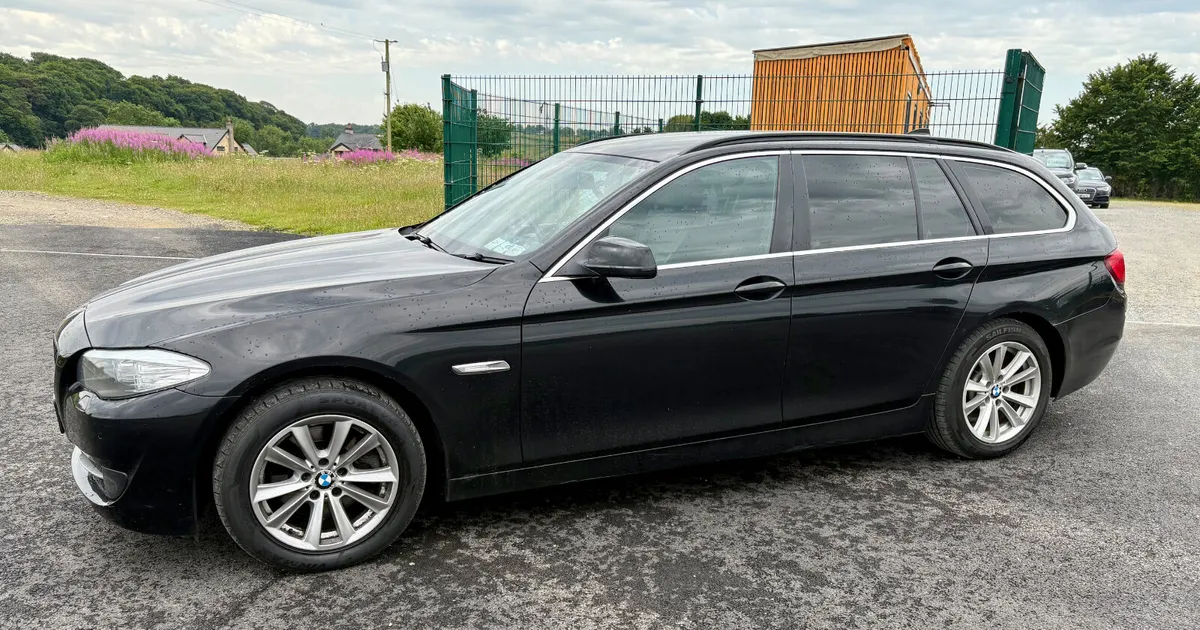 2010 BMW 5-Series Diesel - Image 2