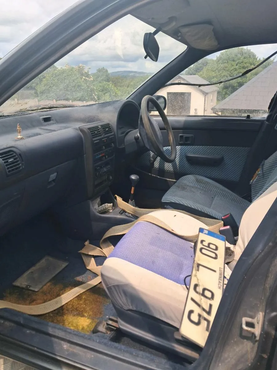 Toyota starlet - Image 4