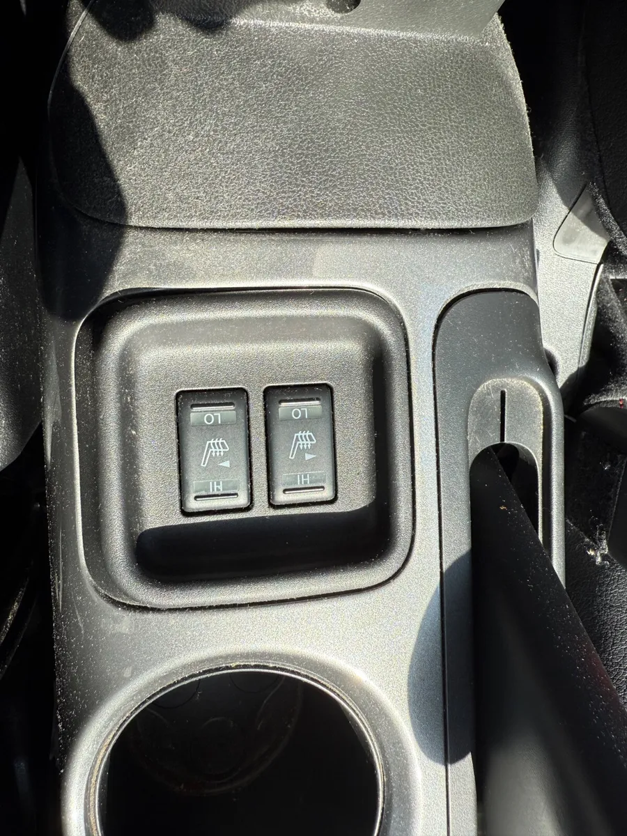 Toyota Aqua 171 - Image 2