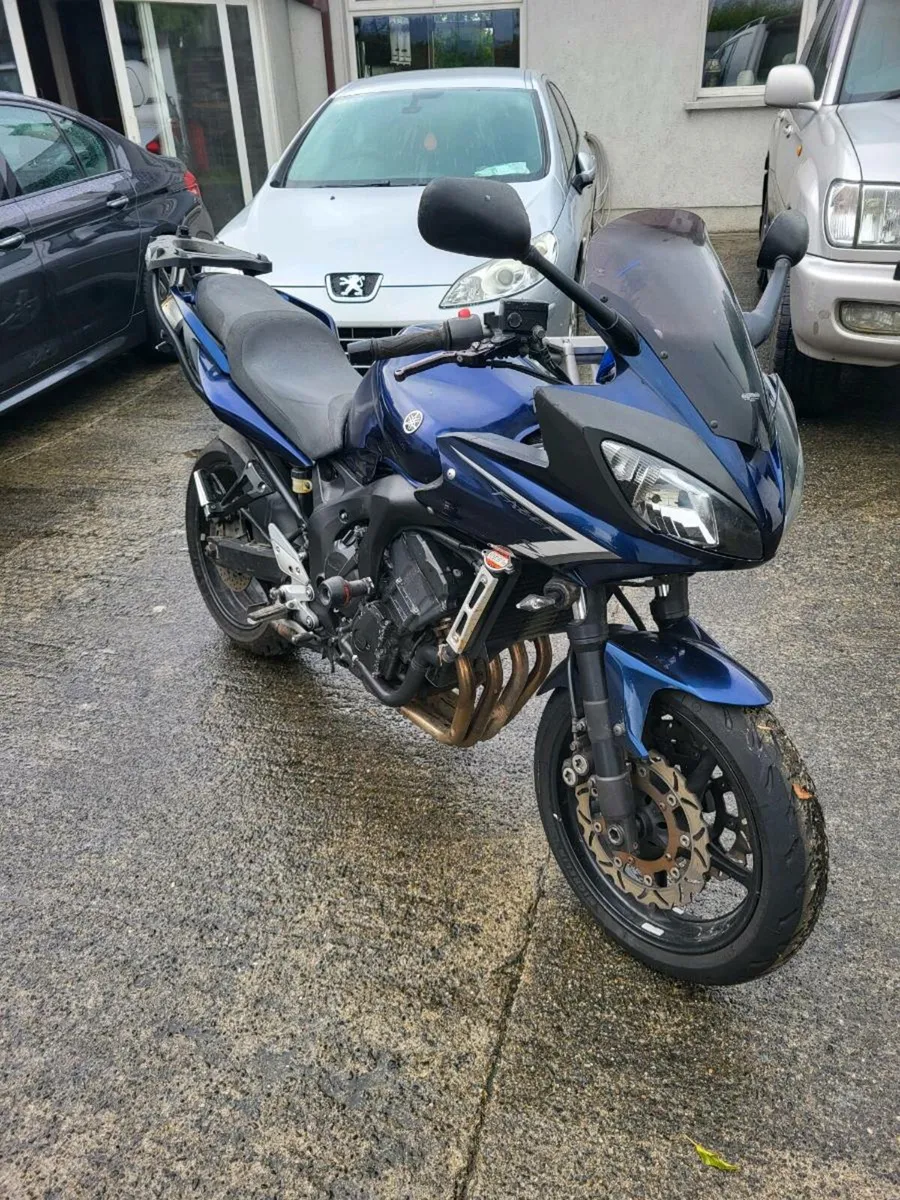 Yamaha Fazer 600 - Image 1