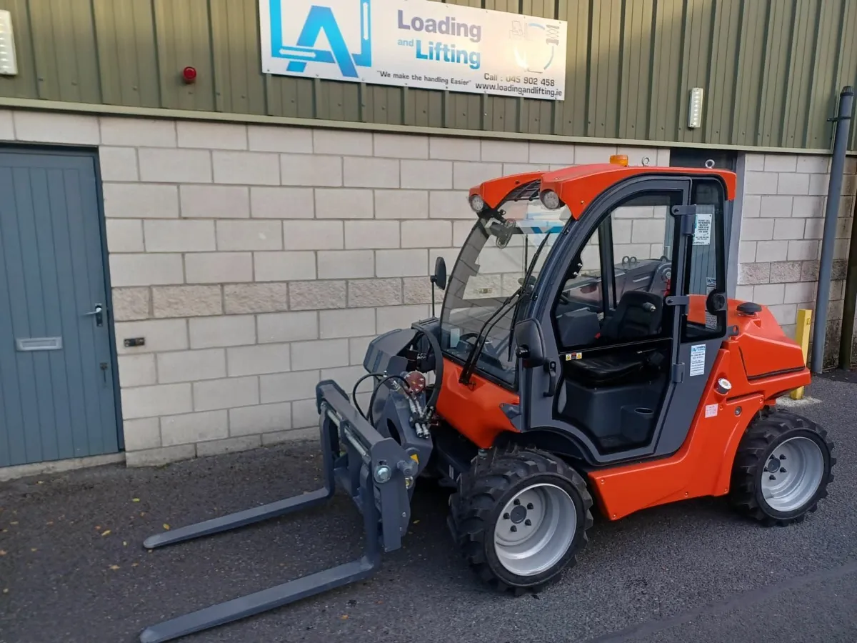 Telehandler - Image 4