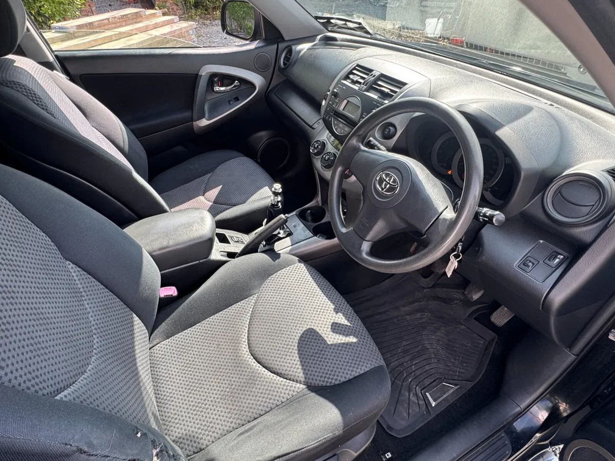 2007 Toyota Rav4 2.0 4WD Aircon - Image 4