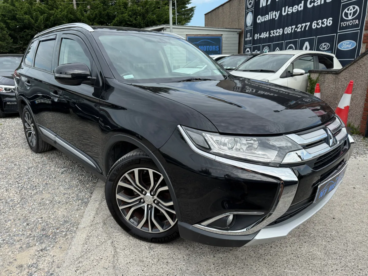 2015 Mitsubishi Outlander  2.3 INSTYLE 7 SEATER - Image 1
