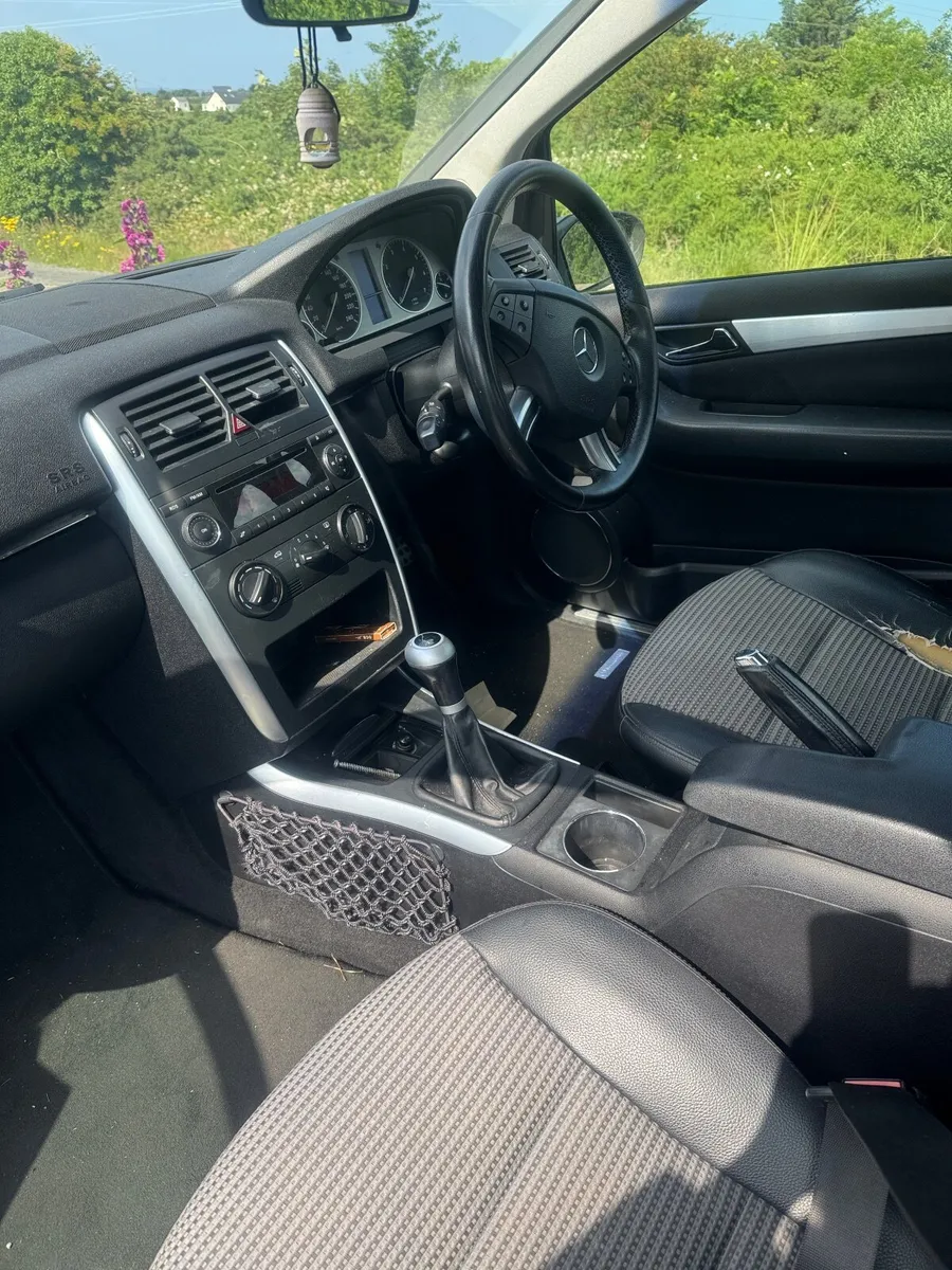 Mercedes-Benz B-Class 2006 - Image 2