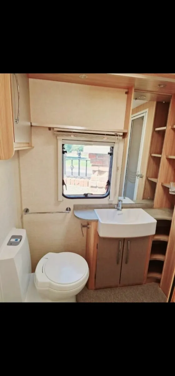 Caravan - Image 3