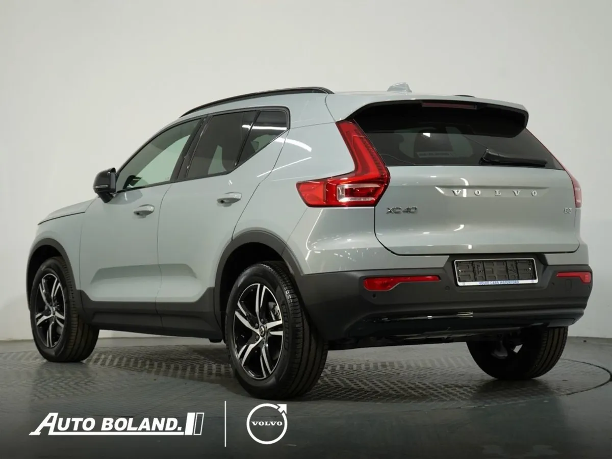 Volvo XC40 B3 Mild Hybrid - Image 4