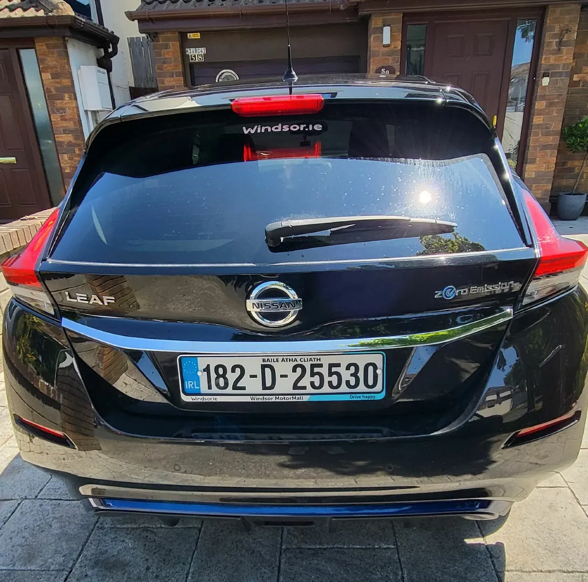 Nissan Leaf 2018 - Image 2