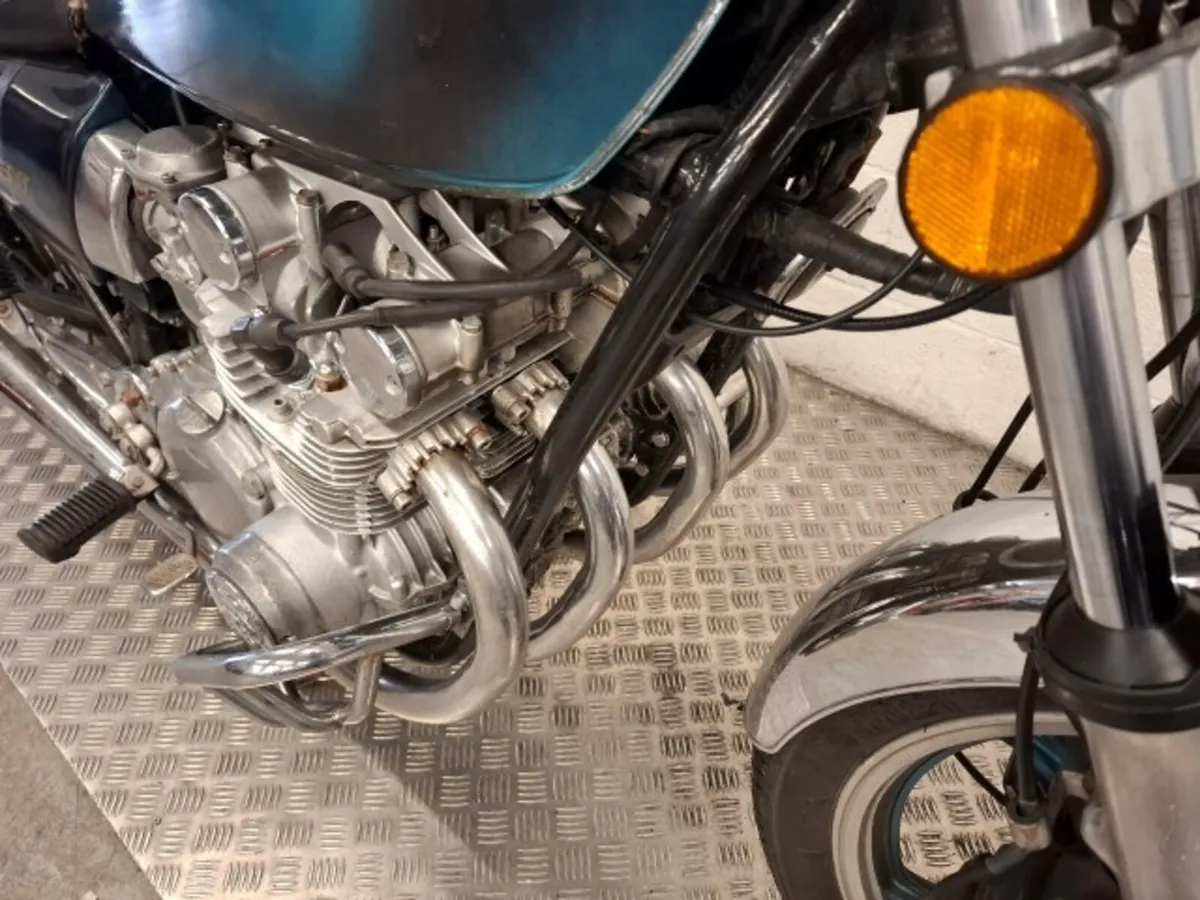 Suzuki GS550 - Image 4