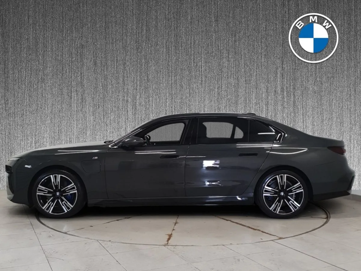 BMW 7 Series 750 7amc 4DR Auto - Image 4