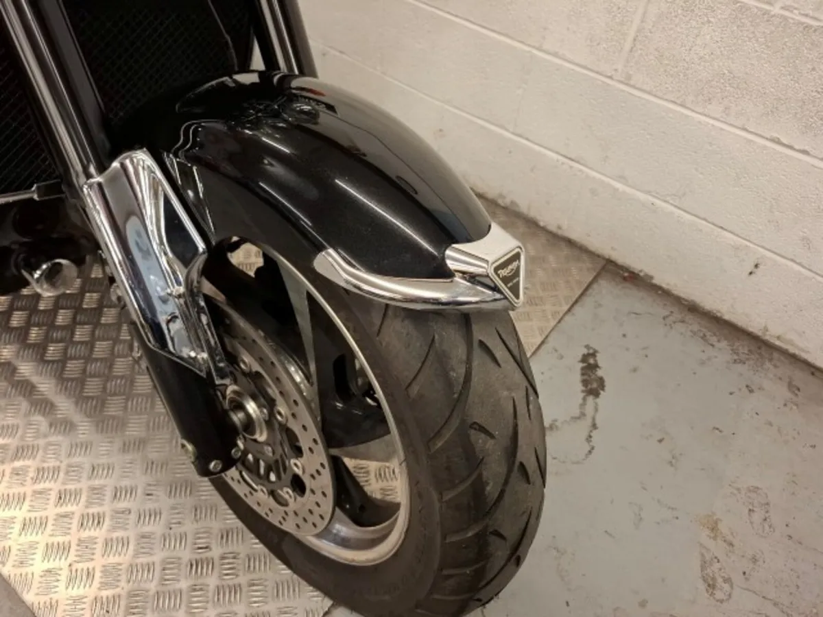 Triumph Rocket 2300cc 2011 - Image 3