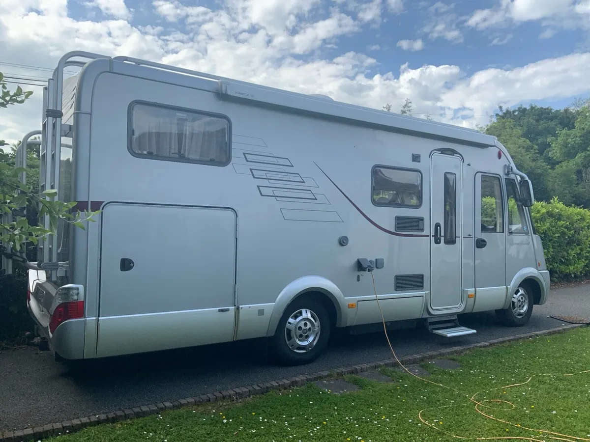 Motorhome - Image 2