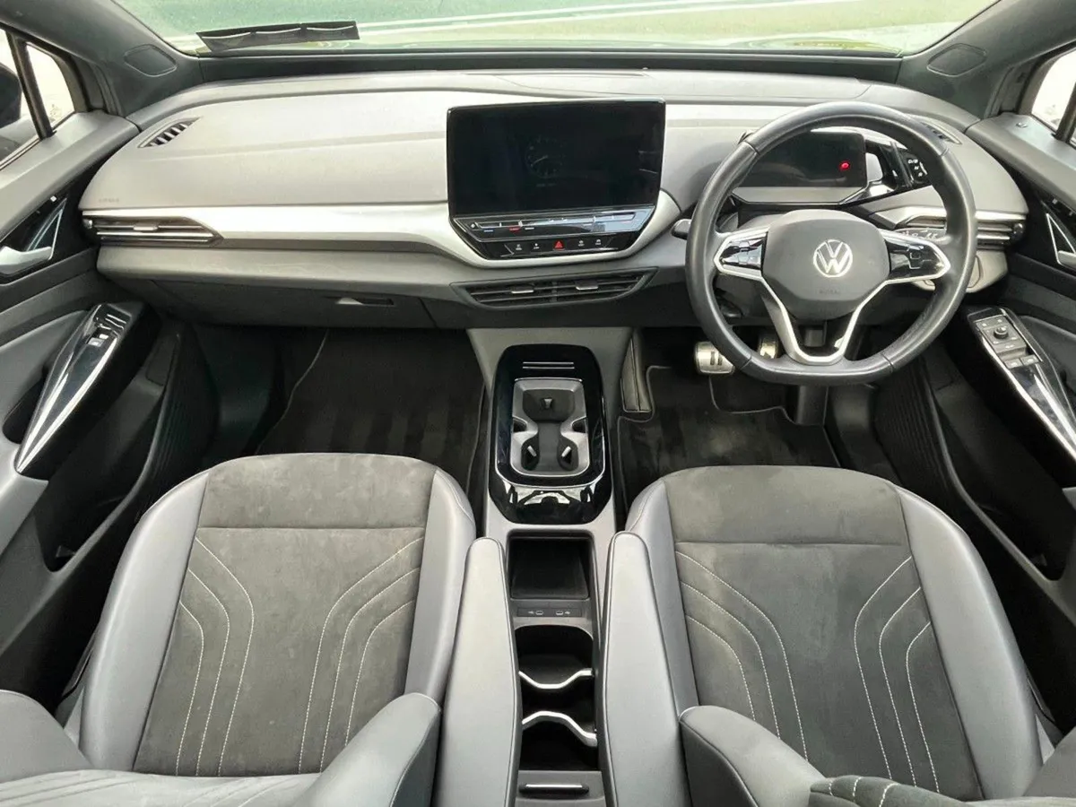 Volkswagen ID.5 Sunroof Family 77kwh 174HP Long R - Image 2