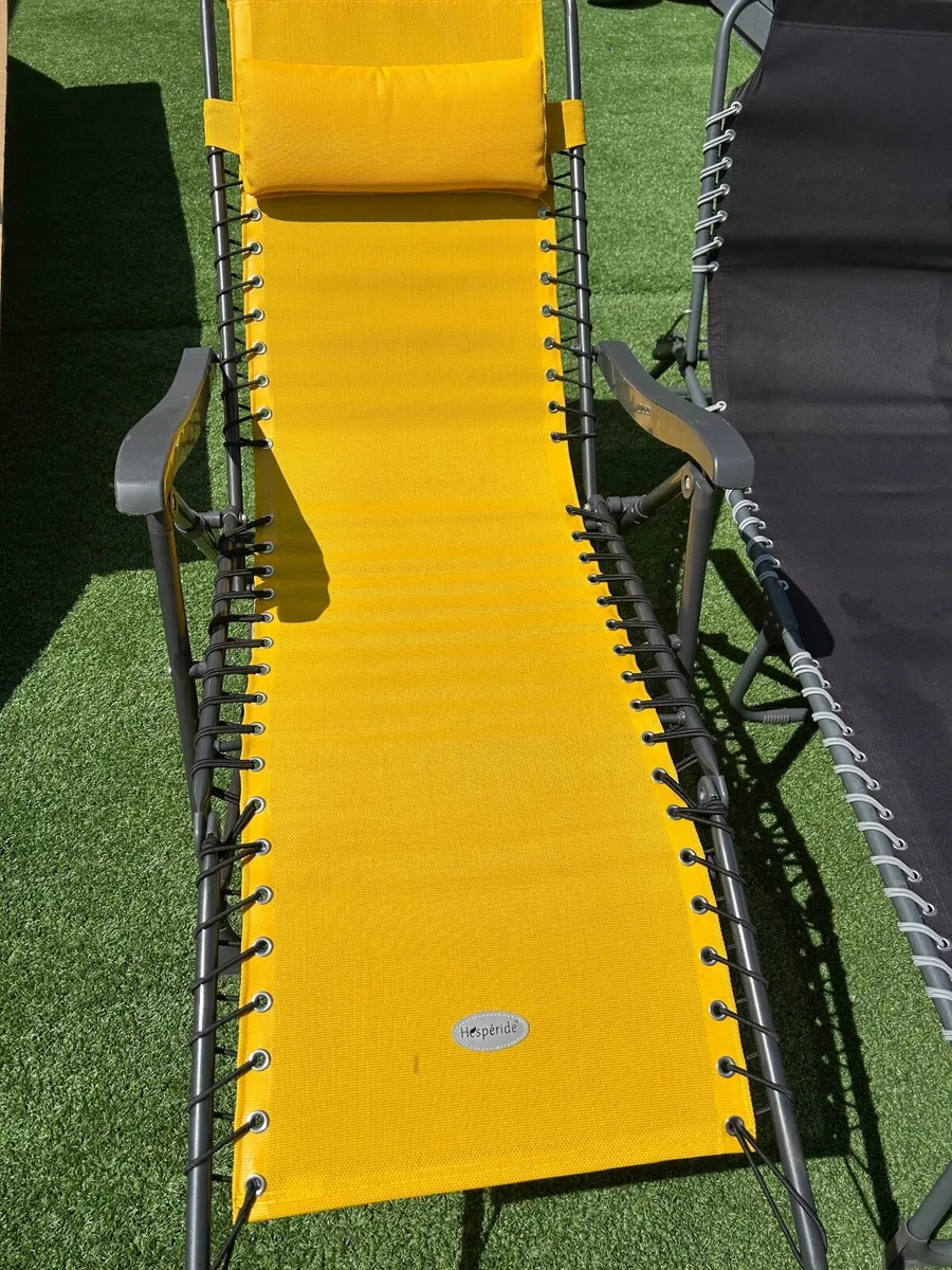 Sun loungers - Image 3