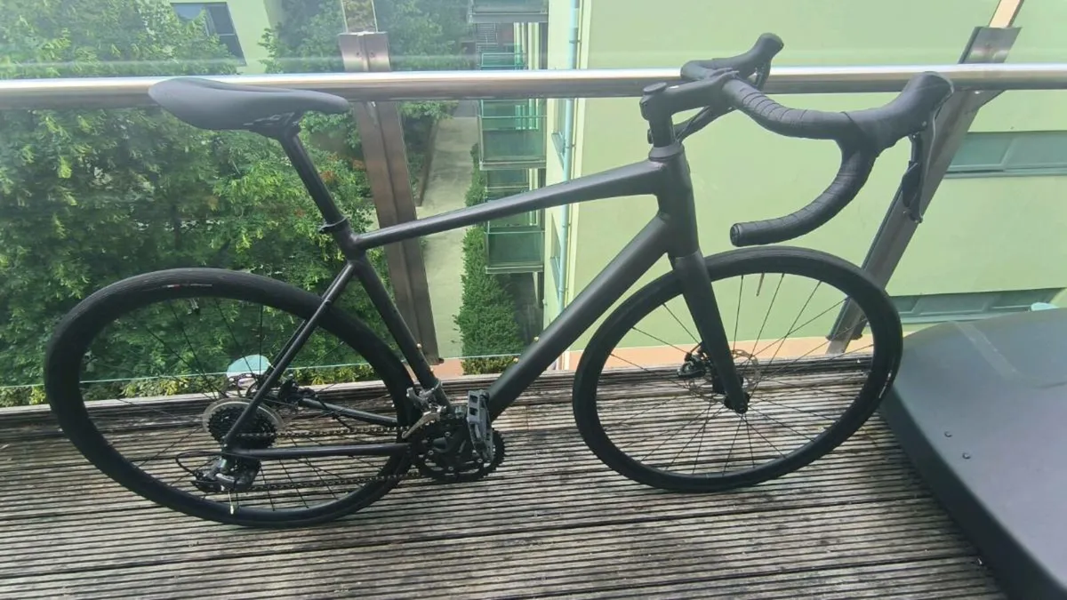 Road bike Trek size L(56cm) - Image 1