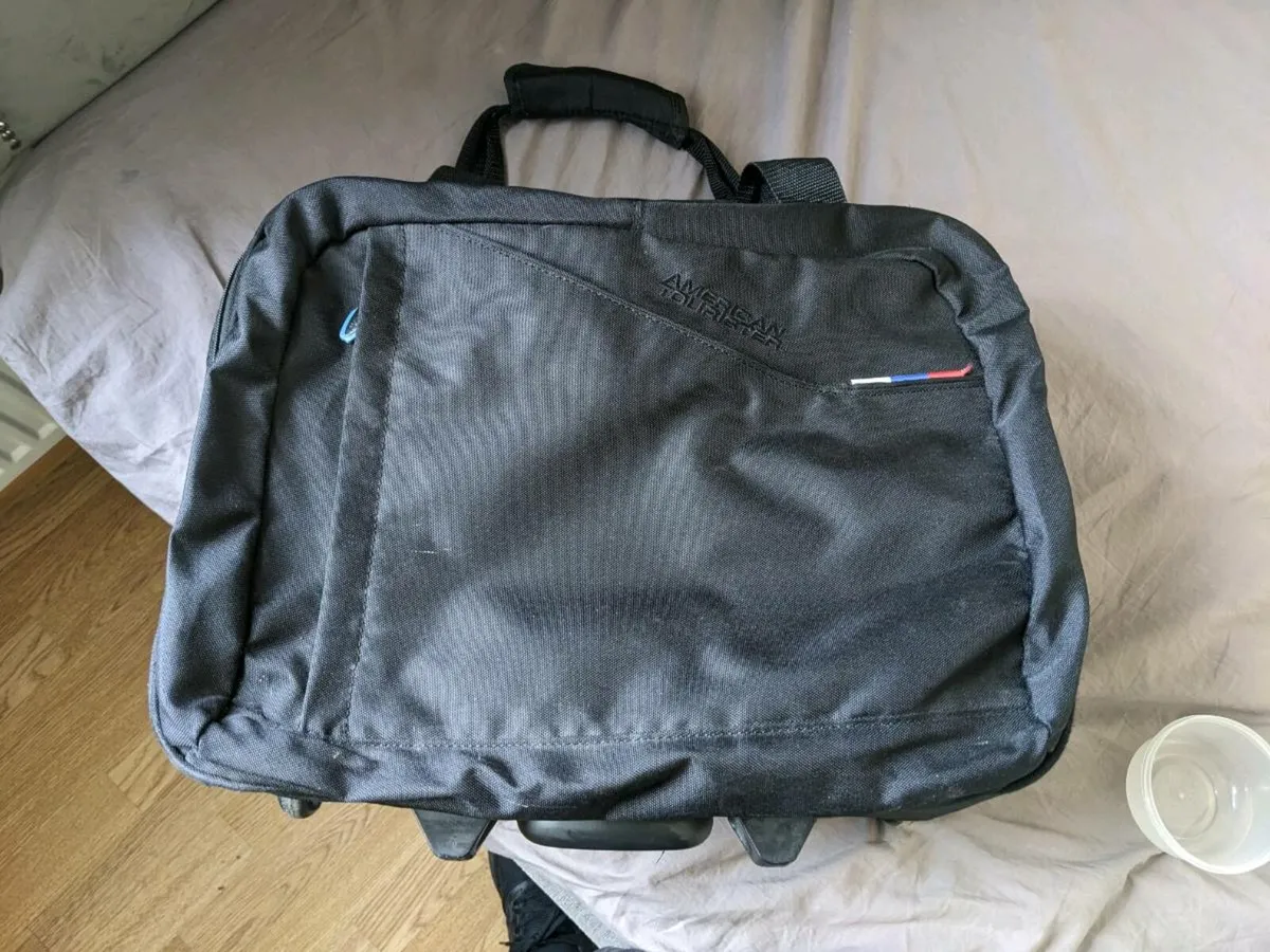 American Tourister Roller 17" 45x35x24cm 2.6Kg - Image 1