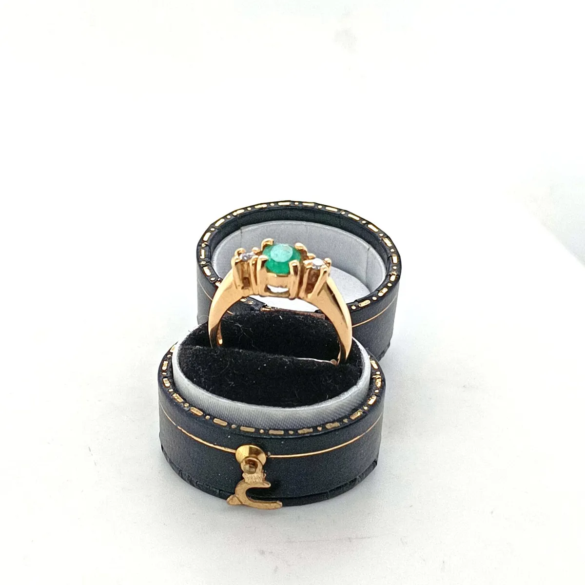 18k Yellow Gold Emerald & Diamond Ring - Image 4