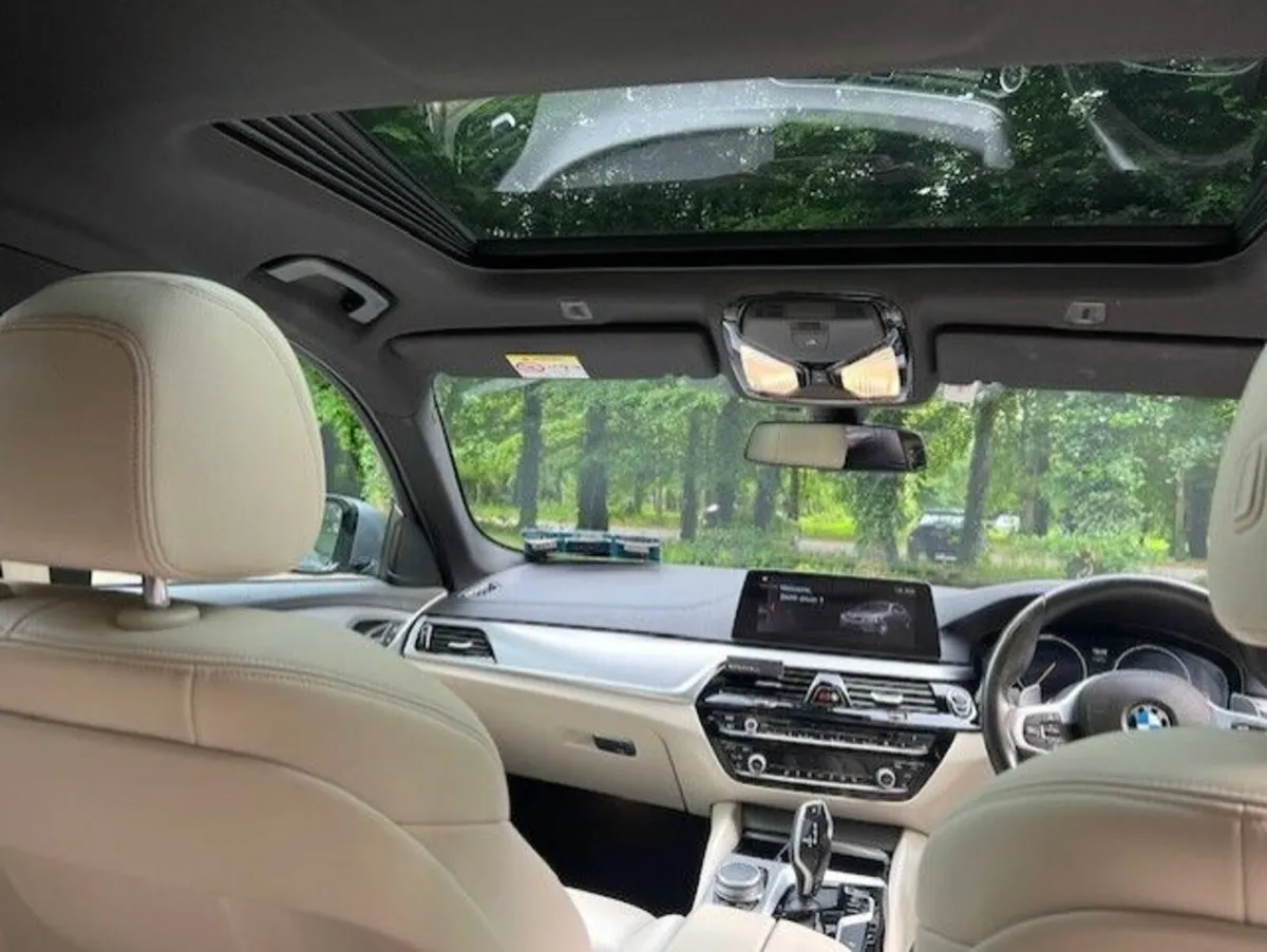BMW 5-Series 2019 - Image 4