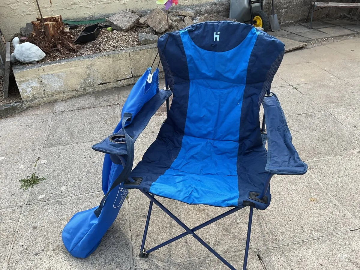 Large blue camping chair - Image 2