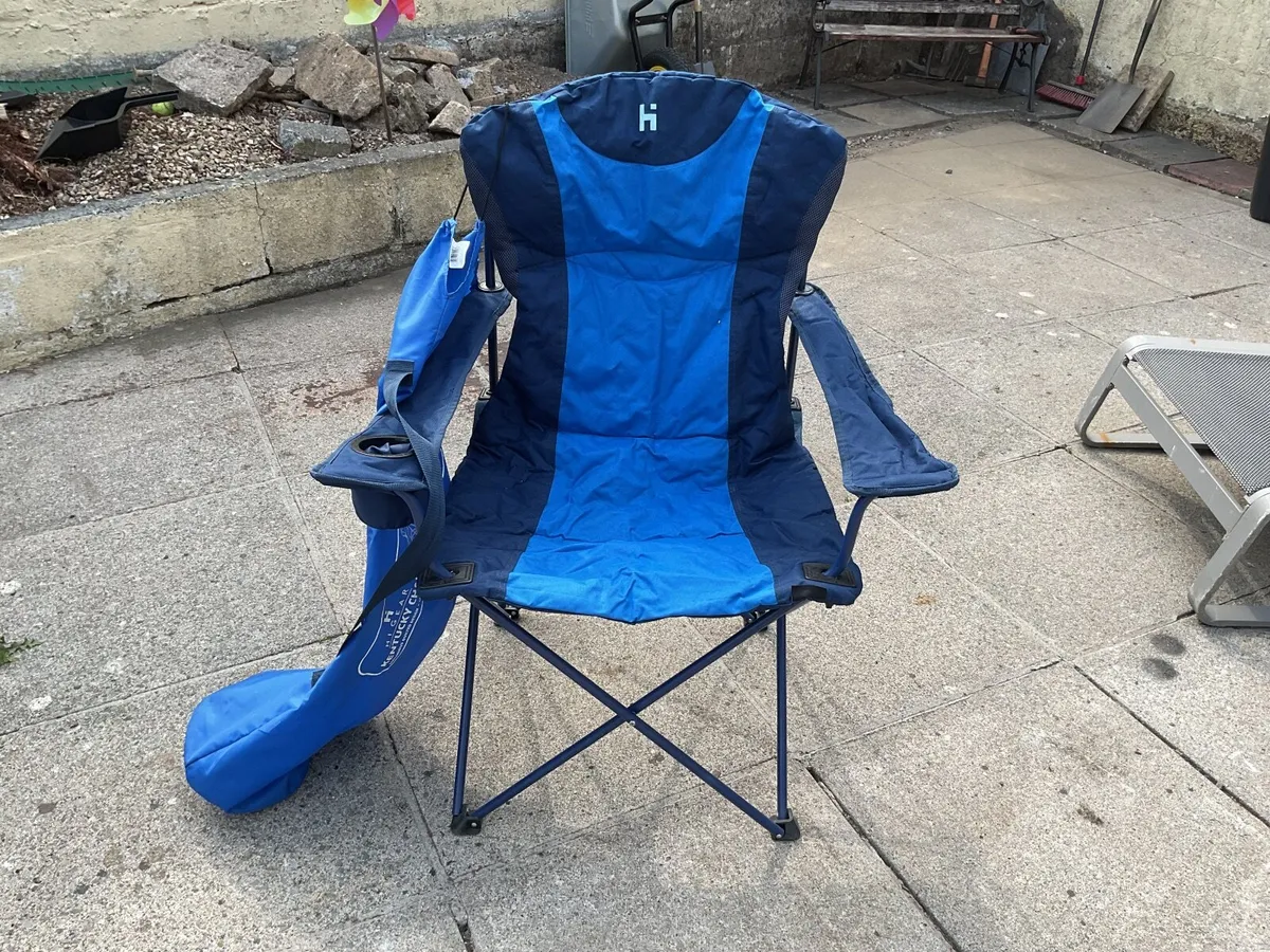 Large blue camping chair - Image 3
