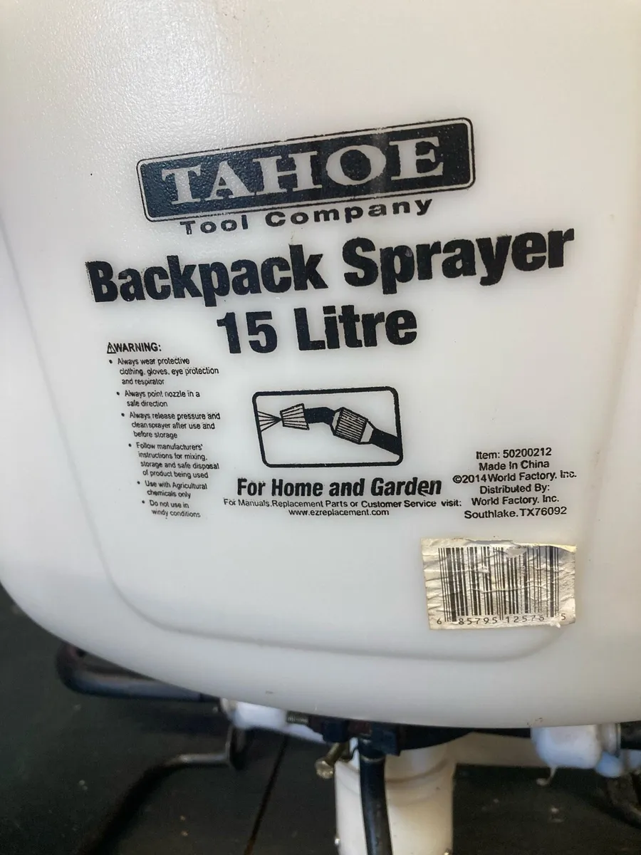 Knapsack sprayer - Image 1