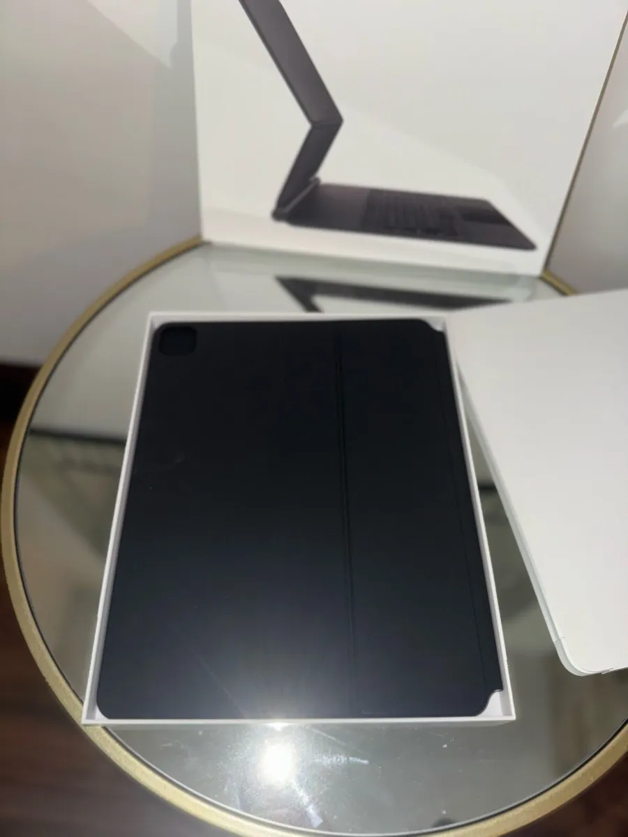Apple iPad Magic Keyboard - Image 3