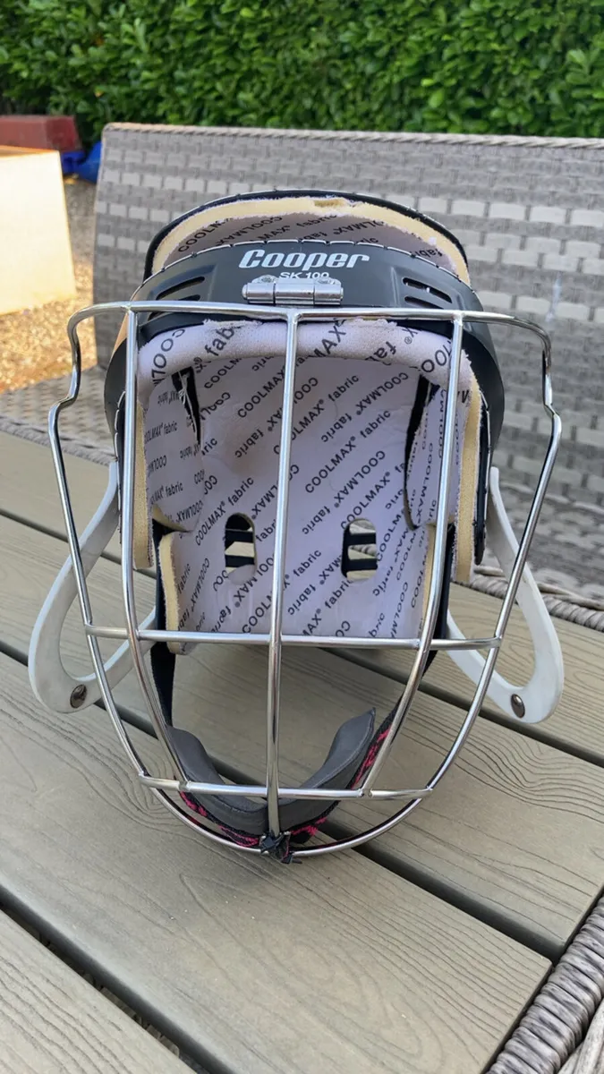 Black cooper helmet - Image 1