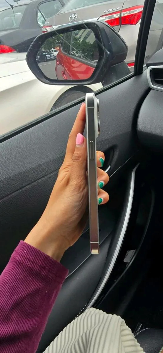I phone 15 pro max Apple mint condition - Image 1