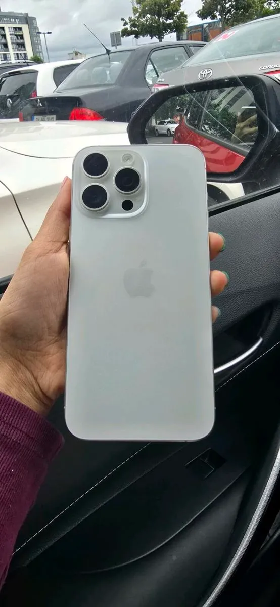 I phone 15 pro max Apple mint condition - Image 4