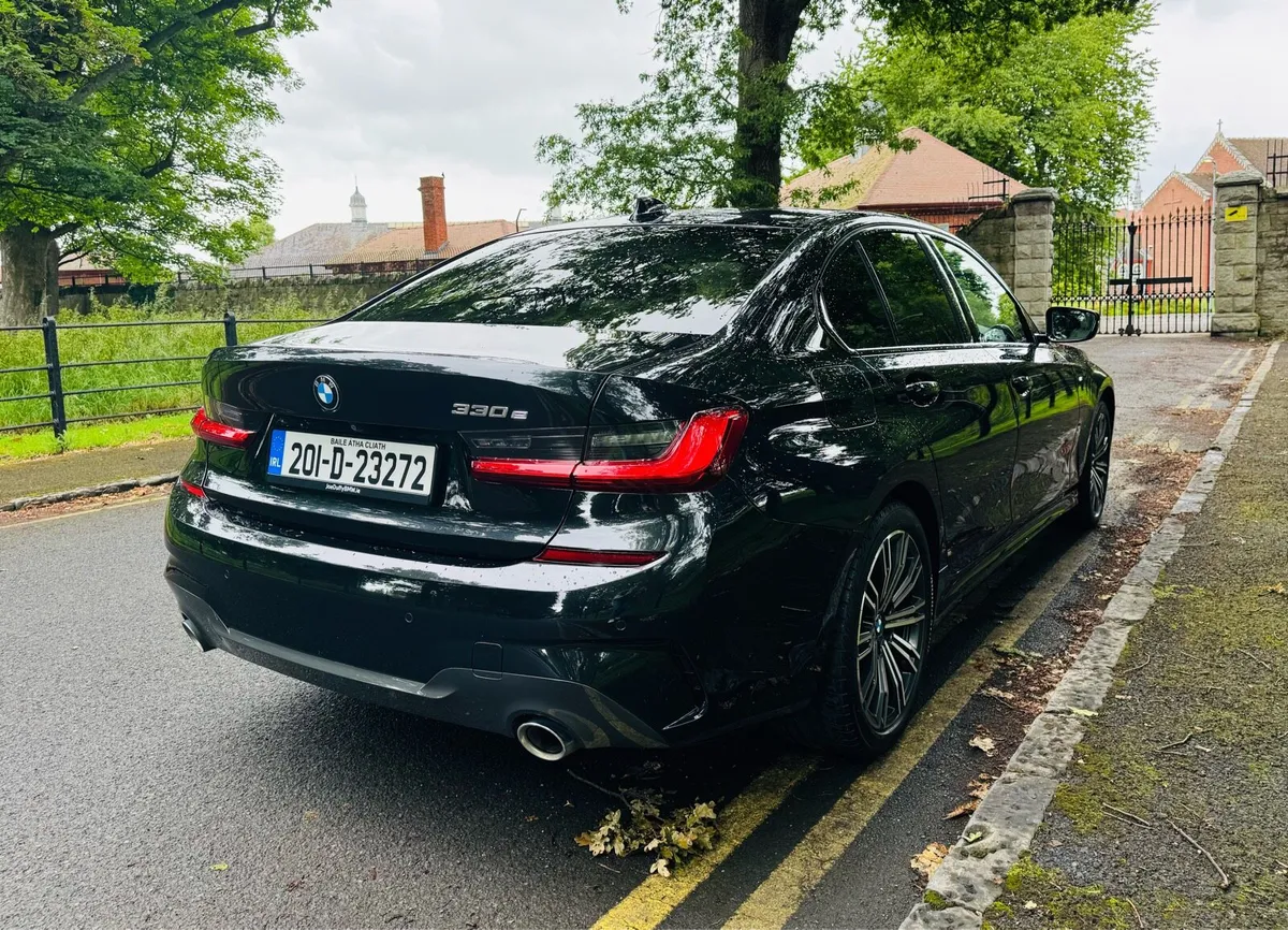 BMW 3 Series 330E M SPORT - Image 4