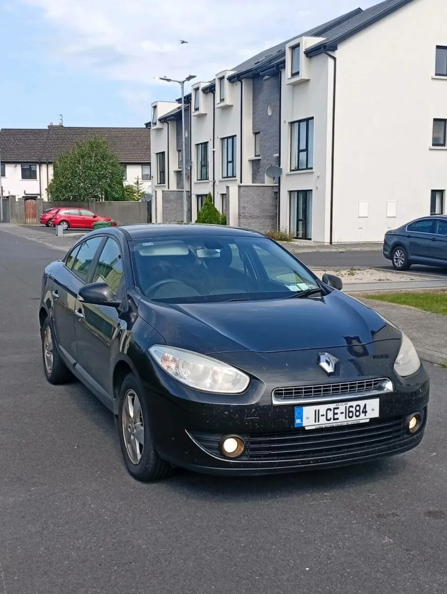 2011 Renault Fluence TAX 03/26 NCT 14-08-25 - Image 1