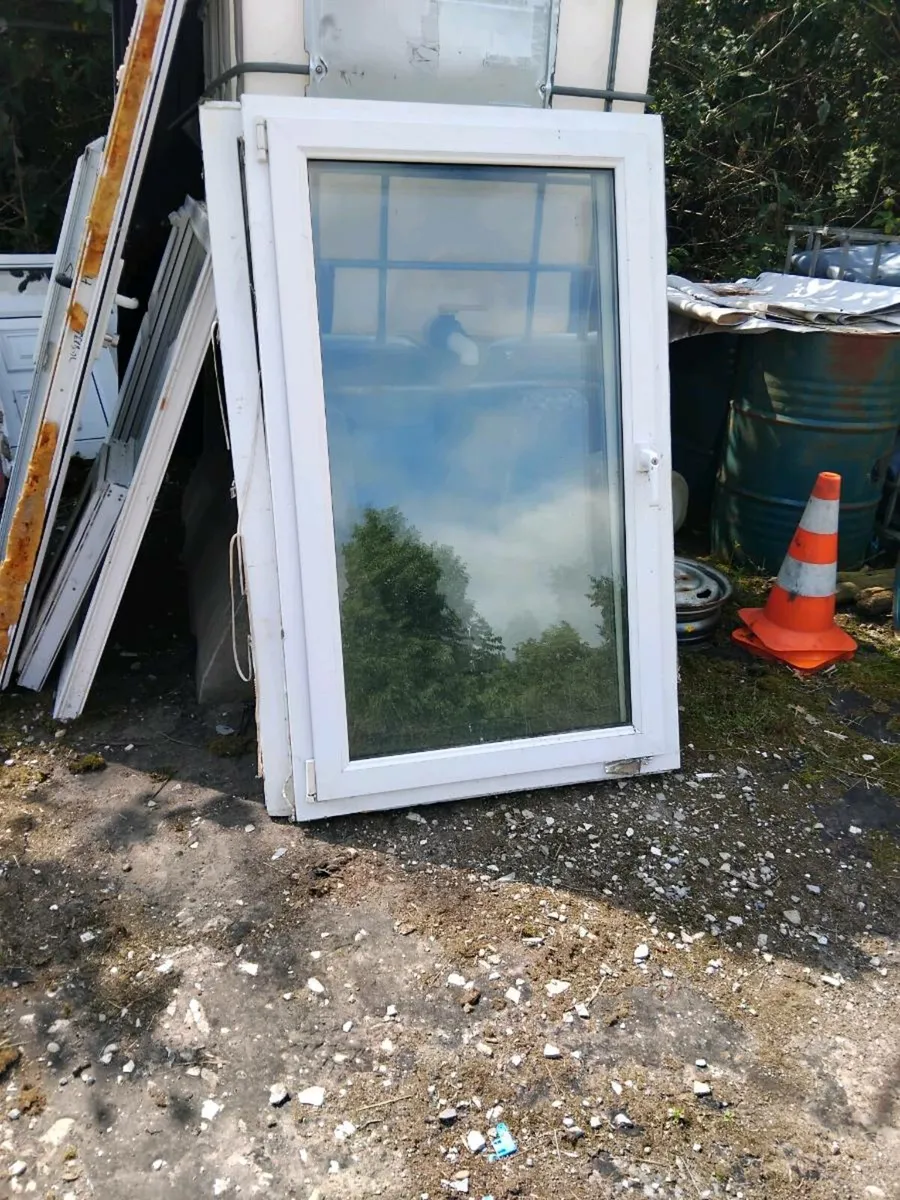 2x pvc windows - Image 1