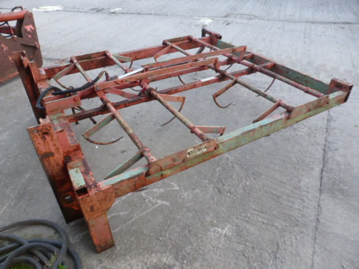 Cook Flat 8 Bale Grab - Image 4